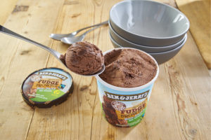Non-Dairy_Chocolate-Fudge-Brownie_Spoon-Bowls